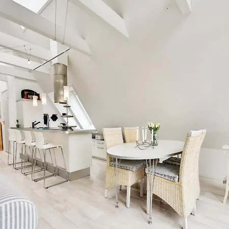 Two Bedroom In Blavand * Varde